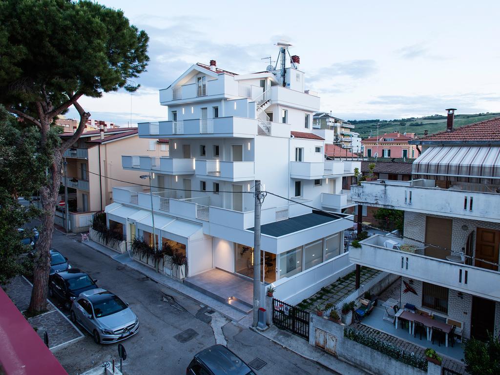 Mane Boutique Hotel Roseto Degli Abruzzi Exterior photo