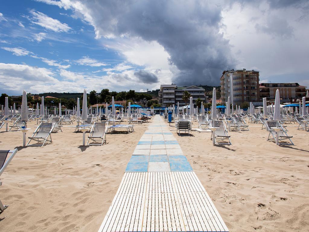 Mane Boutique Hotel Roseto Degli Abruzzi Exterior photo